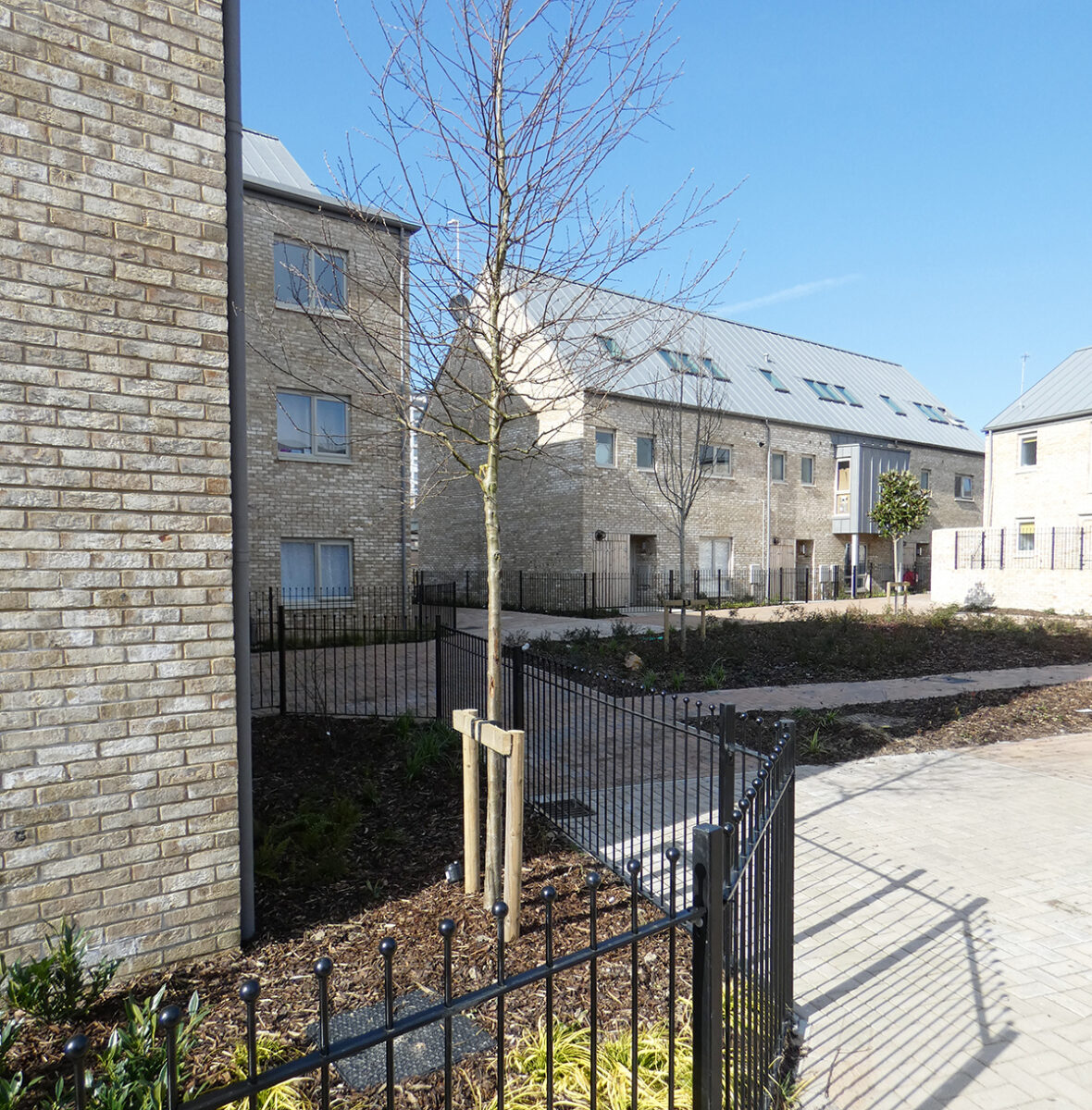 Cot Farm, Newport Pentan